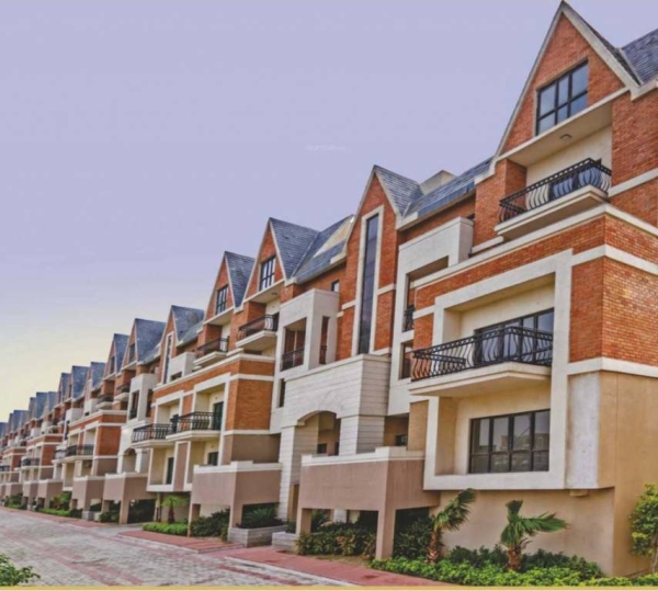 Builder floor for rent in Raheja Shilas